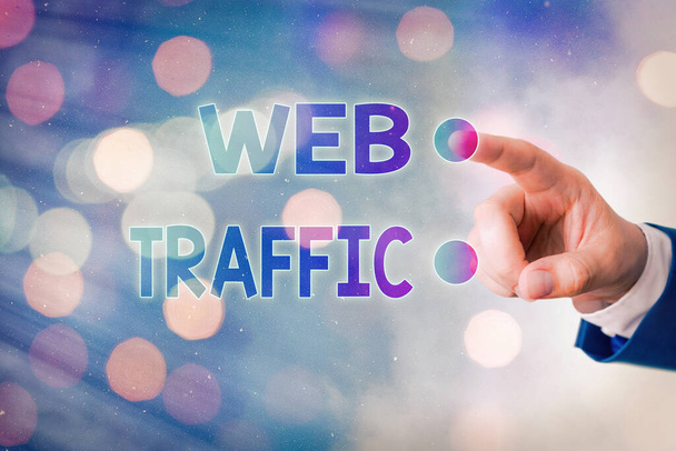 Nota de escritura que muestra el tráfico web. Foto de negocios mostrando la cantidad de usuarios de la web y el intento de visita medida de un sitio web
. - Foto, imagen