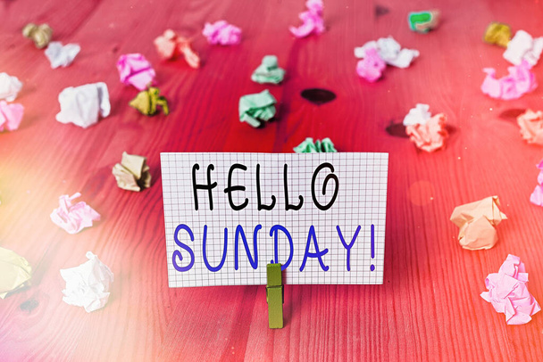 Fogalmi kézírás a Hello Sunday-ről. Üzleti fotó bemutató ihlette pozitív üdvözlés, hogy egy boldog hétvégét. - Fotó, kép