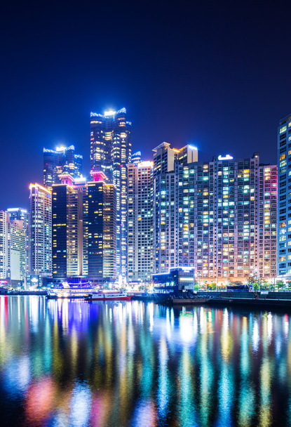 Busan ciudad por la noche
 - Foto, imagen