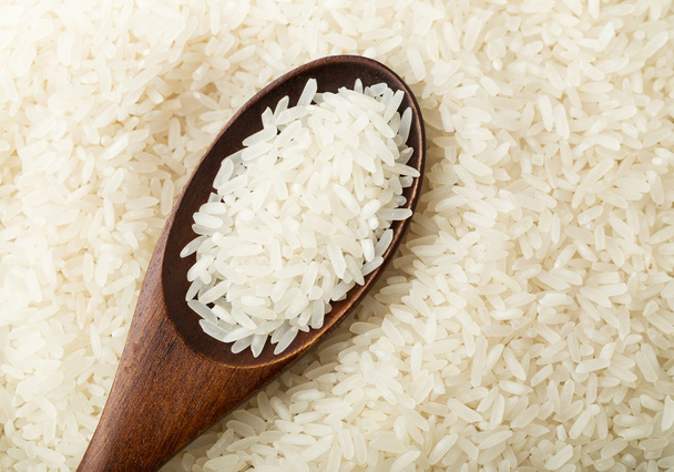 bílá rýže na lžíci - Fotografie, Obrázek