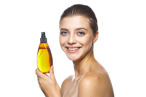 Young woman with beauty product - Photo, Image