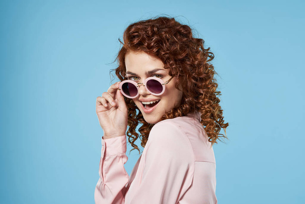 young beautiful woman wearing sunglasses - Photo, Image