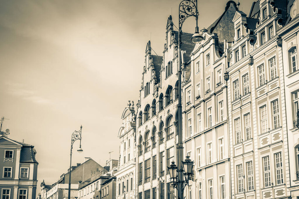 Wroclaw központi piac tér régi színes házak - Fotó, kép