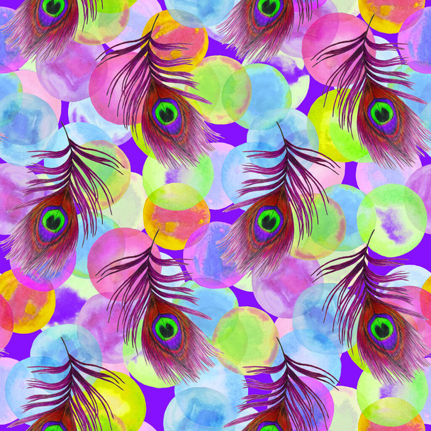 Decorative seamless pattern with beautiful peacock feathers. Trendy texture. Hand draw with crayons. - Foto, imagen