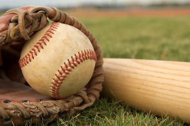 Бейсбол на польових трав - Фото, зображення