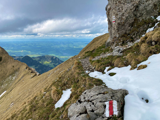 Mountaineering signposts and markings on peaks and slopes of the Pilatus mountain range and in the Emmental Alps, Alpnach - Canton of Obwalden, Switzerland (Kanton Obwalden, Schweiz) - Photo, Image