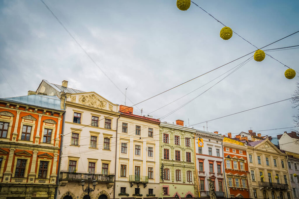 Magnífica arquitetura inverno Lviv e ruas
 - Foto, Imagem