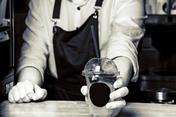 Mojito κατασκευή σε φόντο καφέ - Φωτογραφία, εικόνα