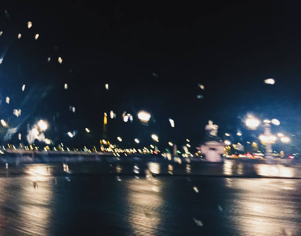 Scena astratta della città di notte a Parigi, Francia, luci sfocate
 - Foto, immagini