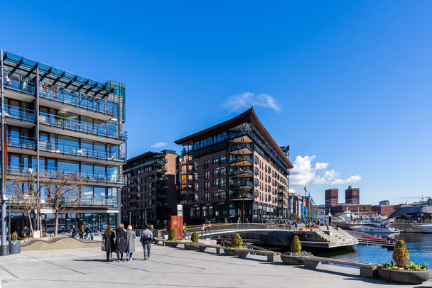 Typical example of Scandinavian architecture in the Aker Brygge area in Oslo, Norway - Foto, afbeelding