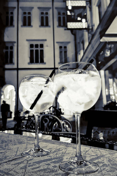 Delicioso cocktail refrescante de verão
 - Foto, Imagem