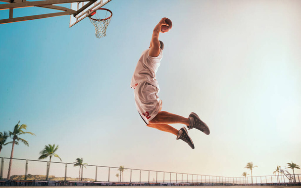 Basketball players play in streetball. - Photo, Image