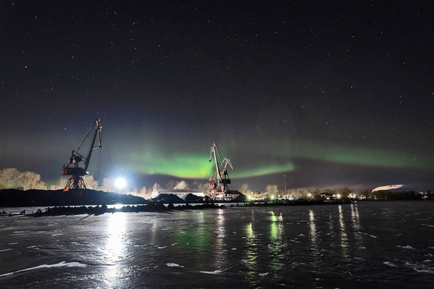 Aurora flashes over a night port - Fotografie, Obrázek