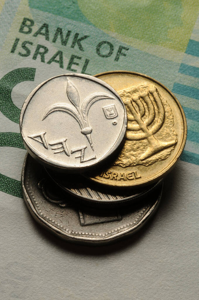 Nahaufnahme der israelischen Währung - Foto, Bild