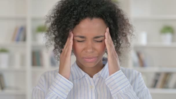 Exhausted African Woman having Headache - Materiaali, video