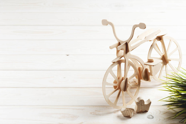 Balsa fa kerékpár modell készletek, hobbi és szabadidős koncepció - Fotó, kép