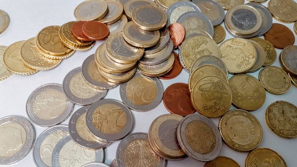 argent pièces en euros fond de rusticité - Photo, image