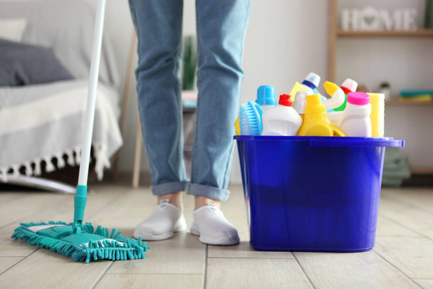 cleaning products in the interior of the room. - Foto, Imagen