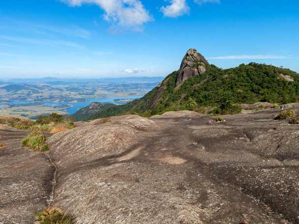 Pico do Lopo cliff mountain in mantiqueira range - transmantiqueira trail - Фото, зображення