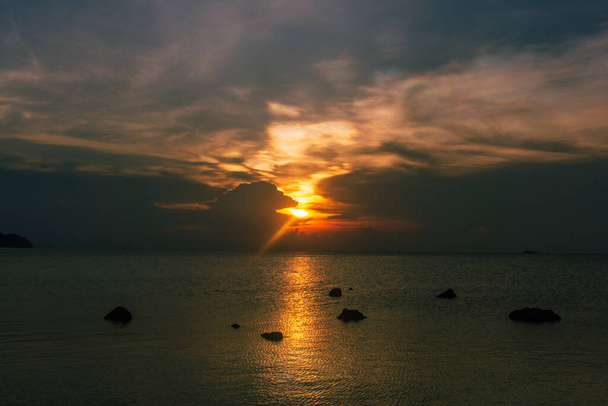 Thajsko ostrov krásný výhled západ slunce. - Fotografie, Obrázek