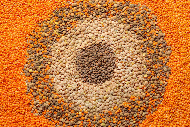 Heap de lentilhas cruas como fundo
 - Foto, Imagem