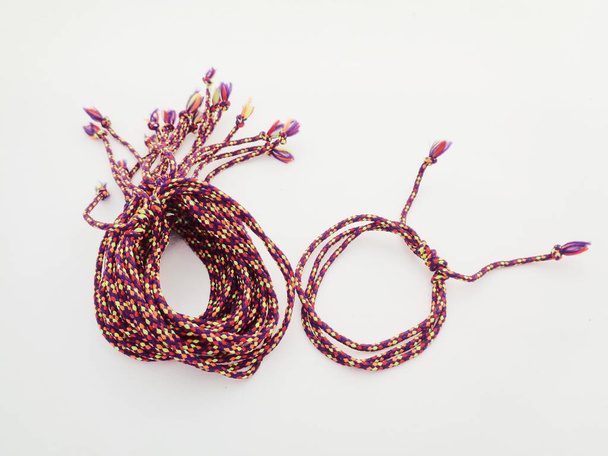 Bracelet en corde Prusik avec fond blanc - Photo, image