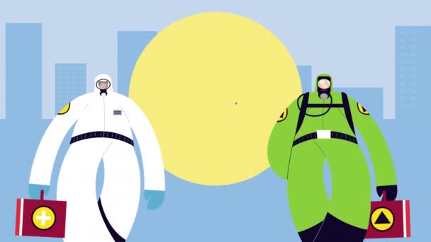 Şehrin korunması için biyo-güvenlik kıyafeti giyen endüstriyel işçiler - Video, Çekim
