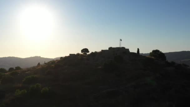 Castel National Park silhouet, zonsondergang, Jeruzalem, Luchtfoto, eilandSymbool van de strijd om door te breken naar Jeruzalem tijdens de Onafhankelijkheidsoorlog - Video