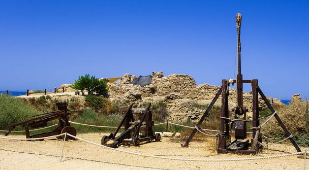 Armes de siège anciennes dans le parc national d'Apollonia, Israël - Photo, image