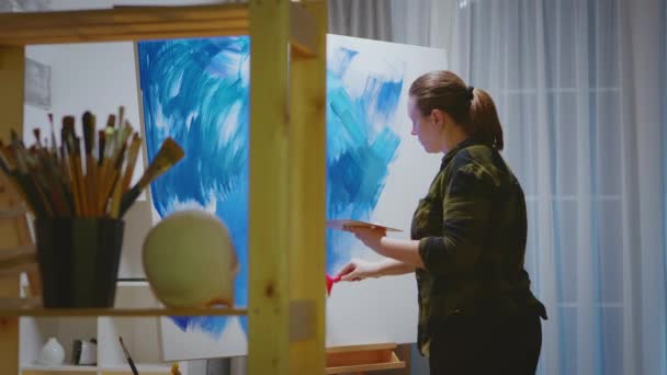 Αφηρημένη ζωγραφική σε καμβά - Πλάνα, βίντεο