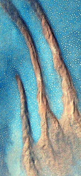 Fredy, fotografía abstracta vertical de los desiertos de África desde el aire, vista aérea de paisajes desérticos, Género: Naturalismo abstracto, de lo abstracto a lo figurativo
, ,  - Foto, Imagen