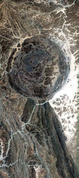 コメット・ハレー,空中から見たアフリカ砂漠の垂直抽象写真,砂漠の風景,ジャンル:抽象自然主義,抽象から具象へ, ,  - 写真・画像