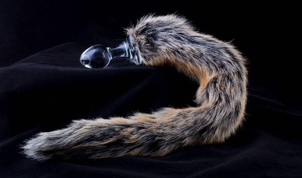 křišťálový anální kolík sexuální hračky s psí králičí ocas. Kvalitní fotografie - Fotografie, Obrázek