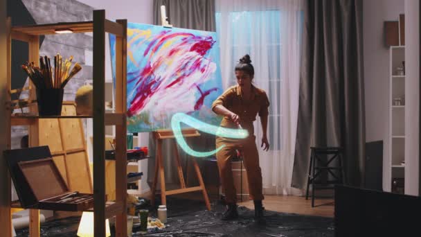 Peintre utilisant le concept de réalité mixte - Séquence, vidéo