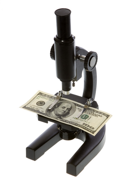 Billete de cien dólares bajo un microscopio
 - Foto, Imagen
