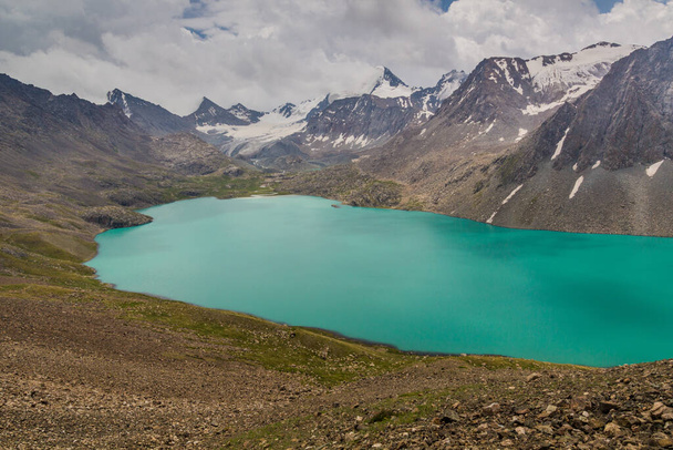 Ala Kul lake in Kyrgyzstan - Foto, Imagen