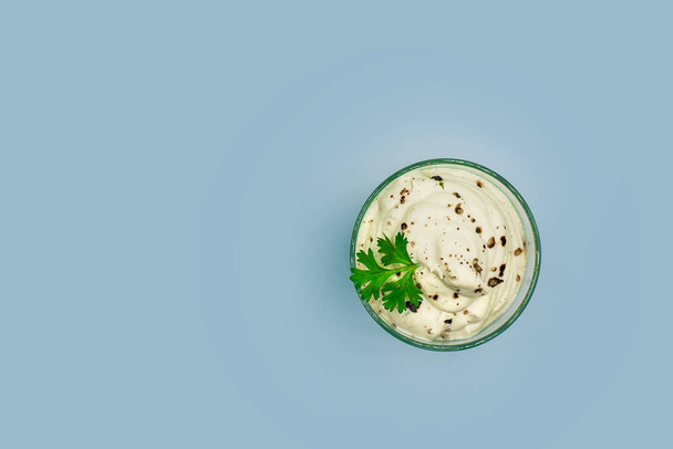 Milchfreie Rohkost vegan bio gesund hausgemachte Cashew-Mayonnaise - Foto, Bild