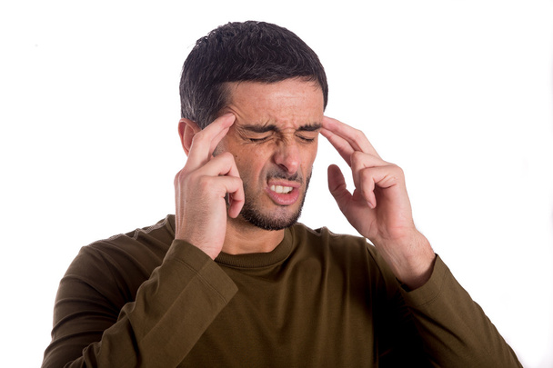 человек, обеспокоенный головной болью
 - Фото, изображение