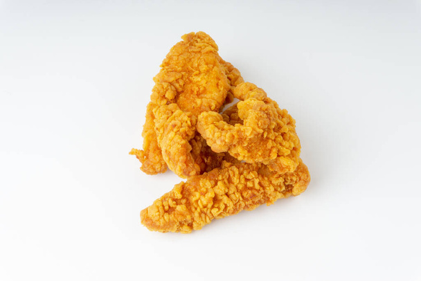 Τηγανητό φιλέτο κοτόπουλου που απομονώνεται σε λευκό φόντο  - Φωτογραφία, εικόνα