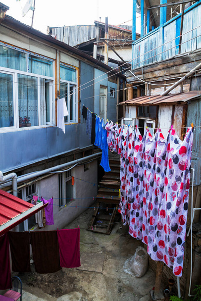 Séchage de vêtements, Tbilissi, Géorgie
 - Photo, image