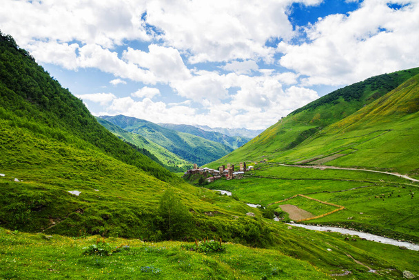 Ushguli - nejvyšší obydlená vesnice v Evropě. Kavkaz, Horní Svaneti - Seznam světového dědictví UNESCO. Georgia. - Fotografie, Obrázek