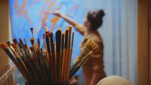 Paint brush in focus - Footage, Video
