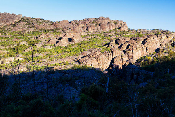 グラマン国立公園の尾根に沿って見る,ビクトリア州,オーストラリア. - 写真・画像