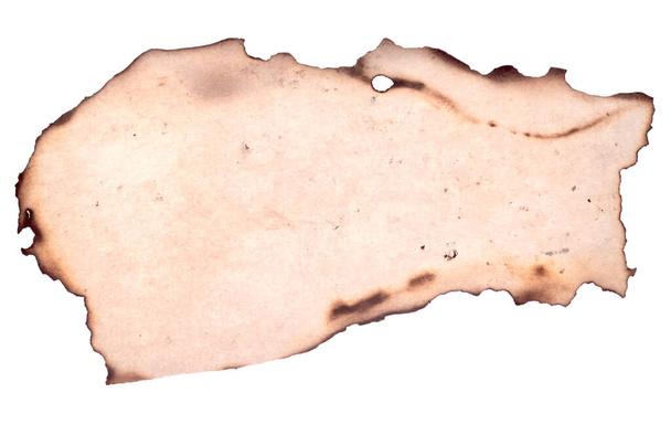 vecchia carta con bordi bruciati isolato su sfondo bianco - Foto, immagini
