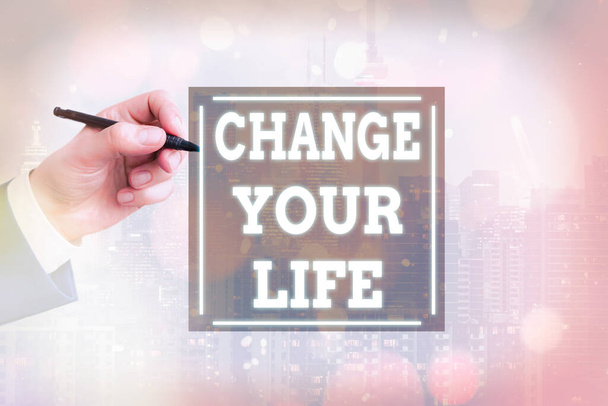 Scrittura concettuale a mano che mostra Change Your Life. Business photo testo consigli ispiratori per migliorare se stessi per il futuro. - Foto, immagini