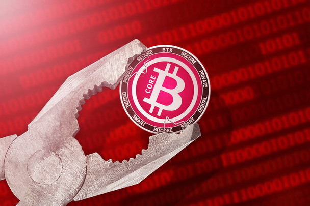 Ρύθμιση ή έλεγχος Bitcore? Bitcore BTX cryptocurrency κέρμα είναι υπό πίεση? Περιορισμός, απαγόρευση, παράνομα - Φωτογραφία, εικόνα