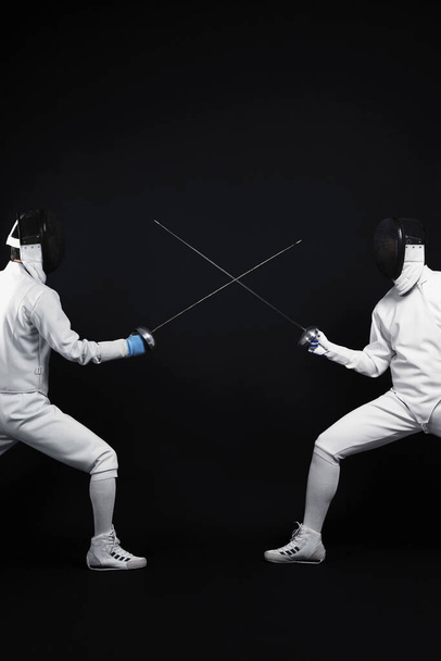 Two men in a duel - Foto, immagini