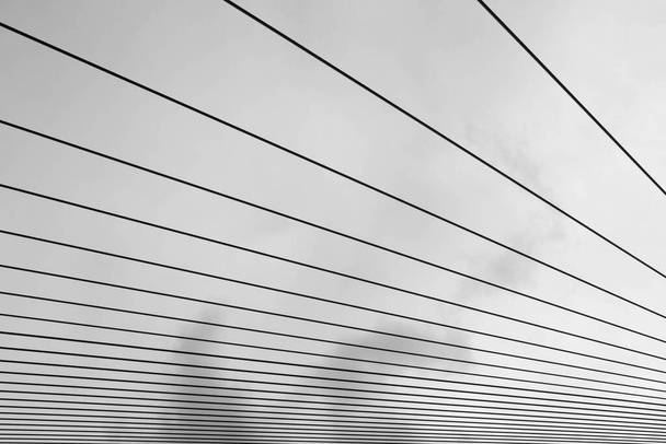 padrão de cabo de aço na ponte de suspensão - silhueta fundo abstrato
 - Foto, Imagem
