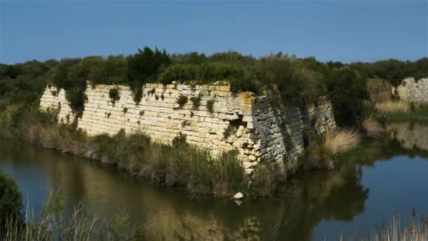 Pevnost Peccais, Aigues Mortes, Gard, Occitanie, Francie. Fort Peccais je vojenská budova šestnáctého století - Záběry, video