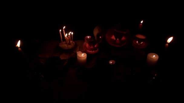Ritual decoraciones de mesa mística sobre el tema de Halloween vista superior
 - Metraje, vídeo